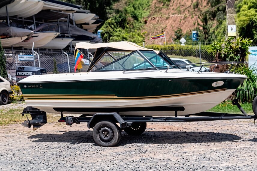BARRACUDA 16 FT – EVINRUDE INTRUDER 90 HP – CASCO EDUARDOÑO
