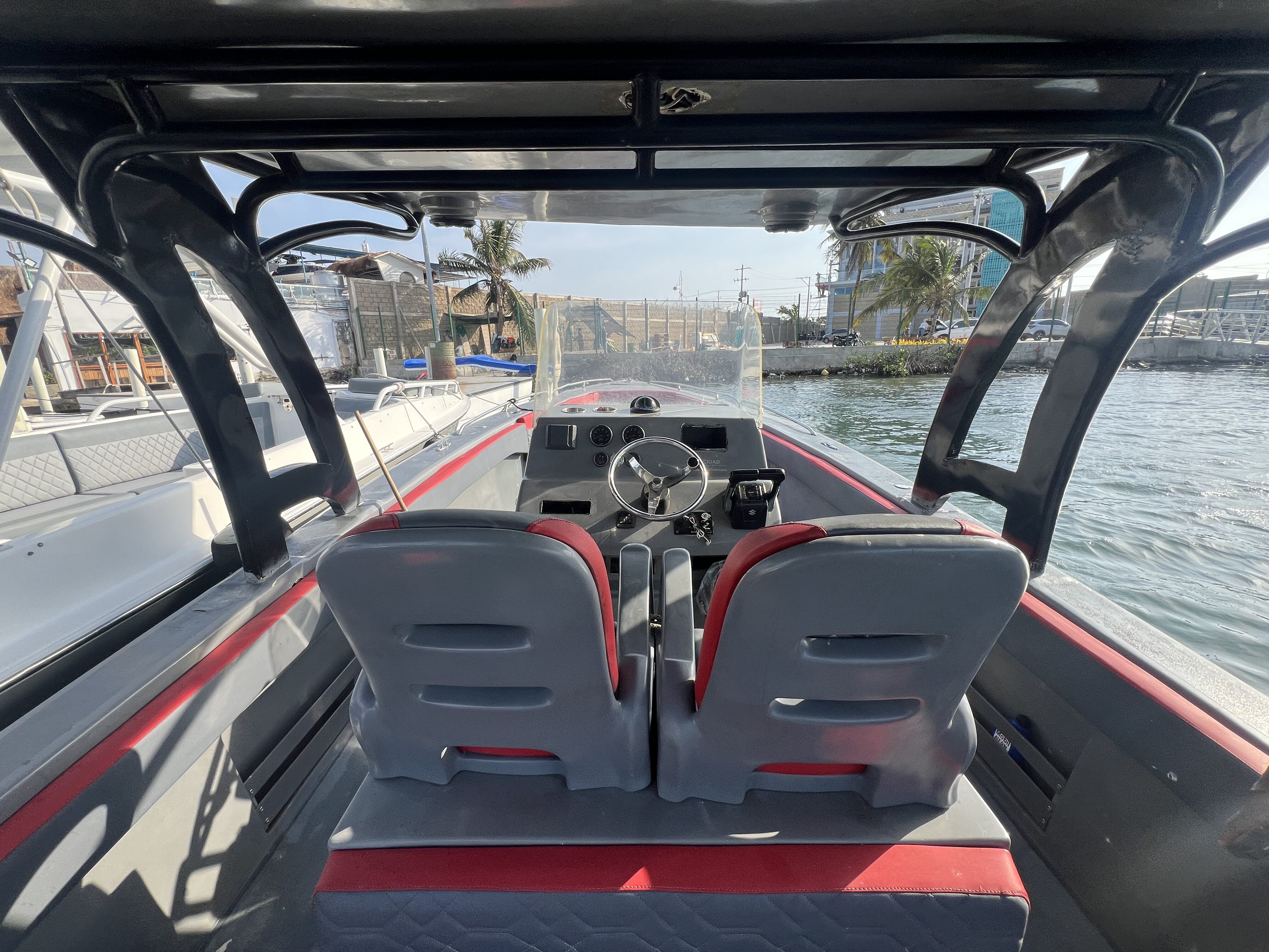 TODOMAR 34 – 34 FT – 2x SUZUKI 250 HP - Image 2