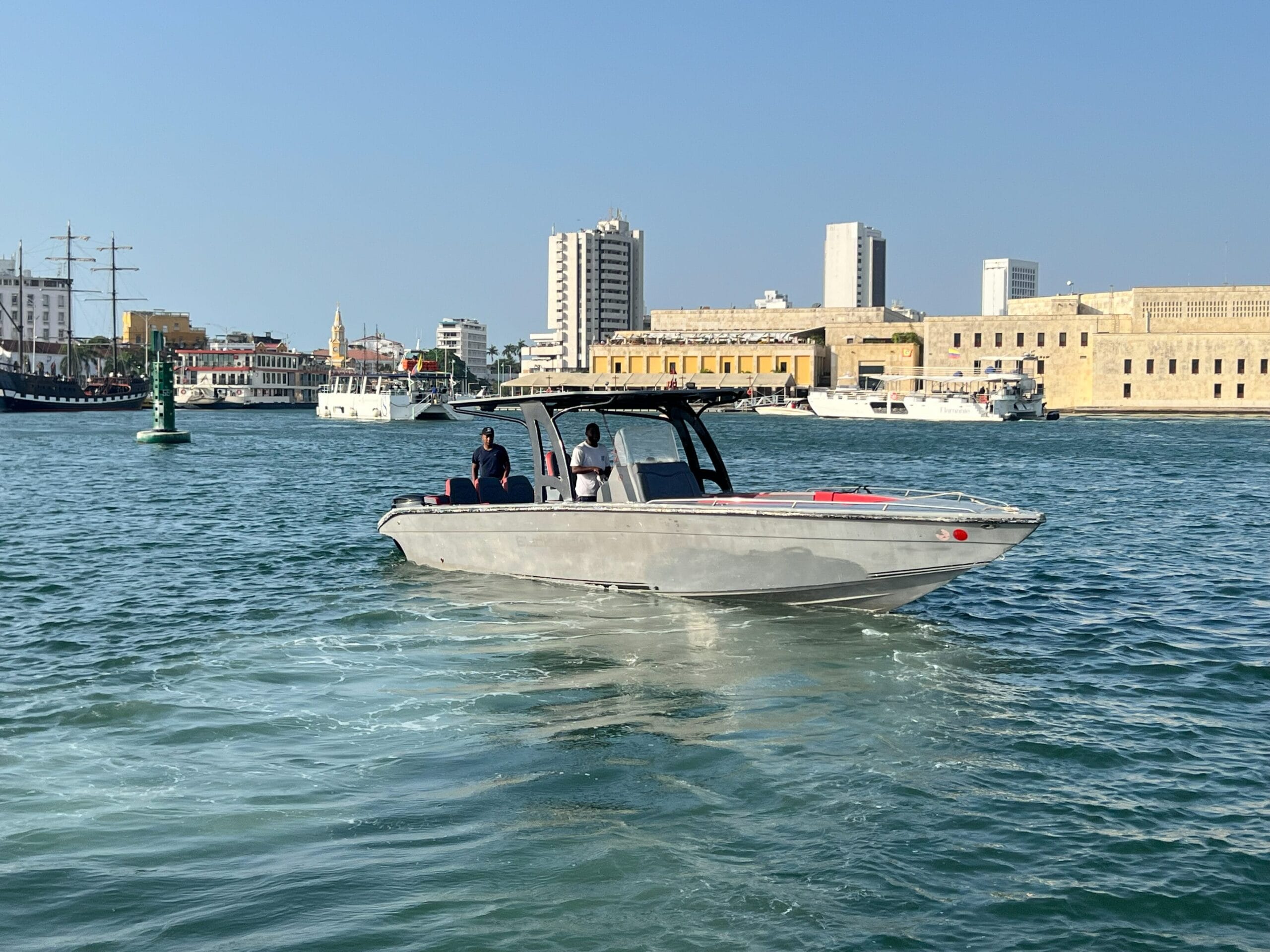 TODOMAR 34 – 34 FT – 2x SUZUKI 250 HP