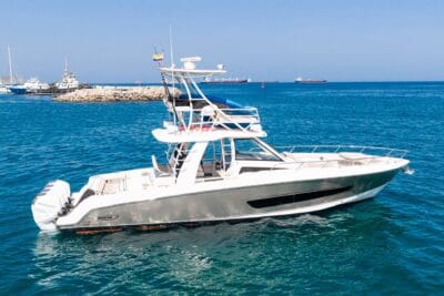 BOSTON WHALER 420 OUTRAGE – 42 FT – 4x MERCURY L6 350 HP (2018)