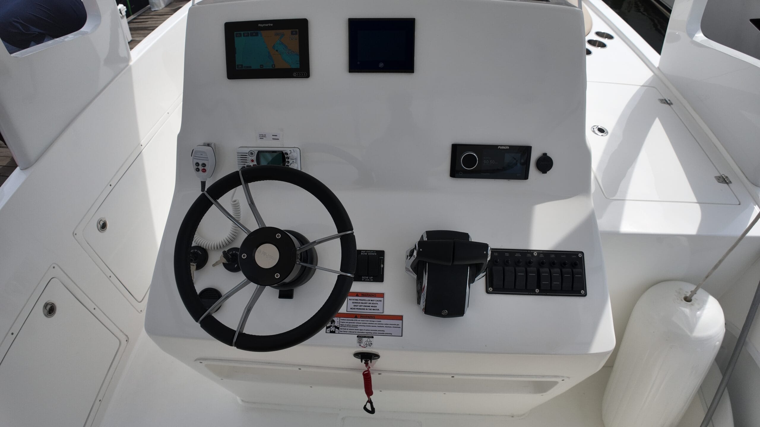 TODOMAR 38 – 38 FT – 2x MERCURY 300 HP (2025) - Image 3