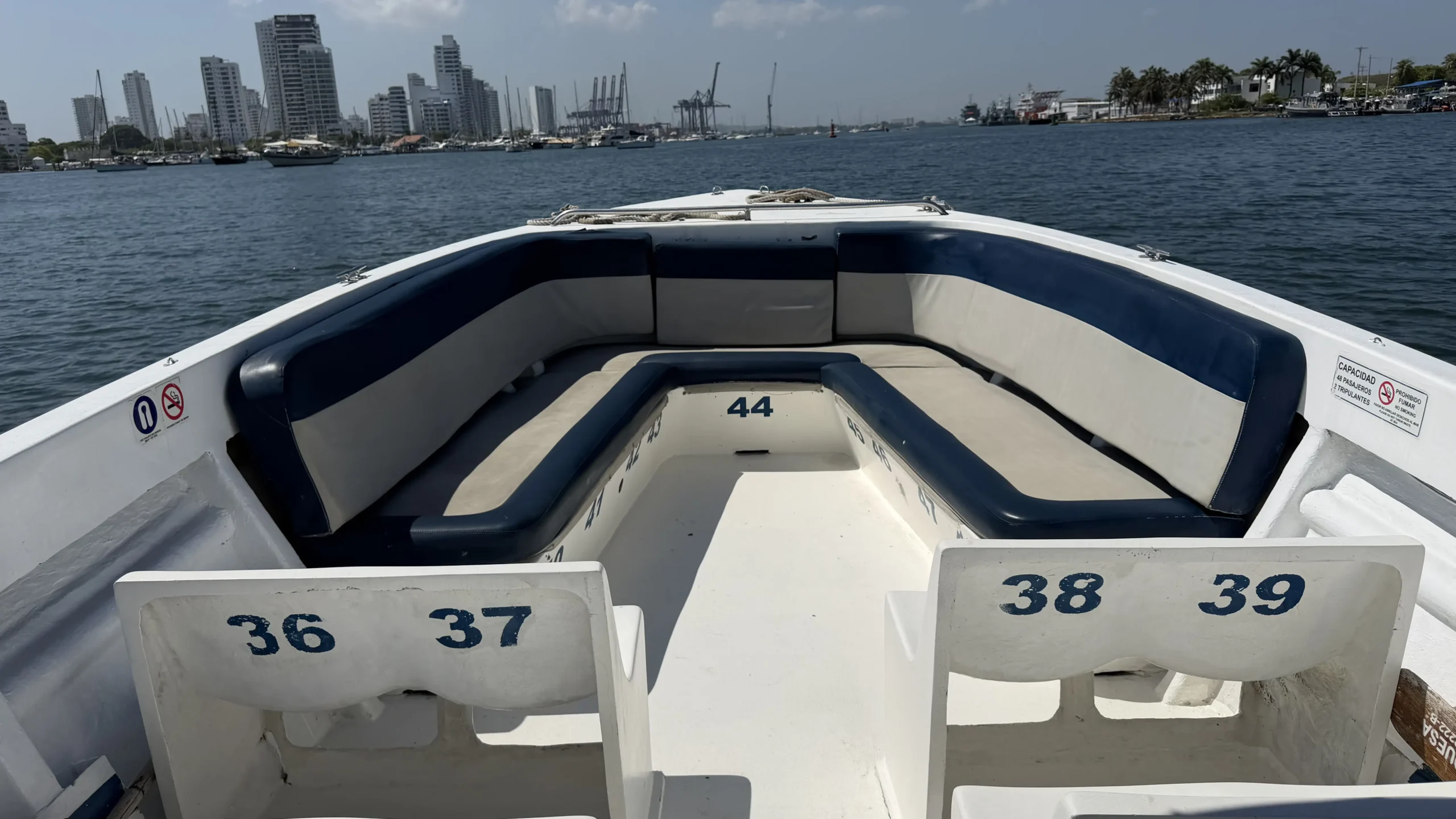 BOTE 42 FT – 2x SUZUKI 250 HP (1994) - Image 4