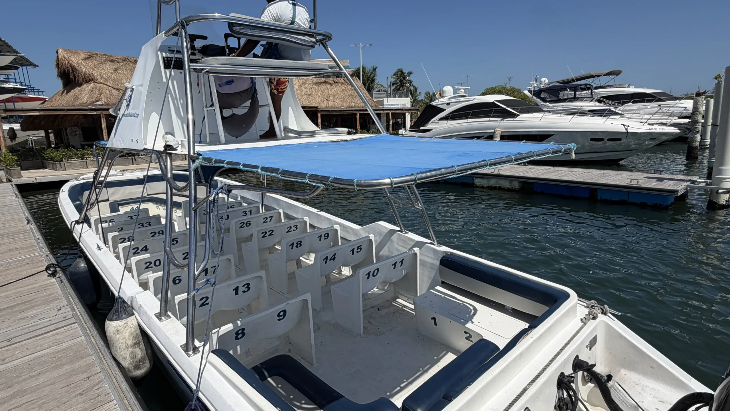 BOTE 42 FT – 2x SUZUKI 250 HP (1994) - Image 5