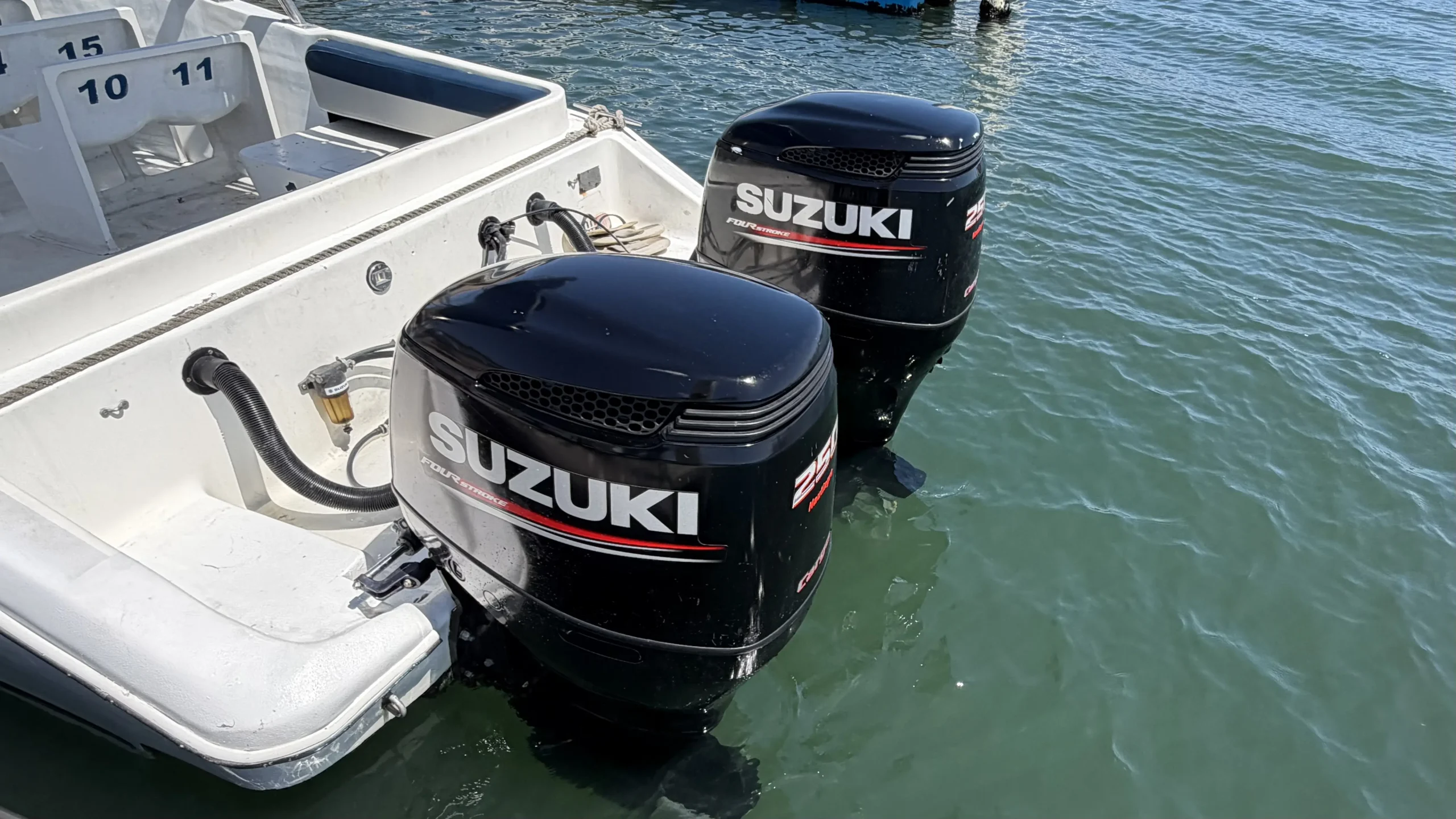 BOTE 42 FT – 2x SUZUKI 250 HP (1994) - Image 7