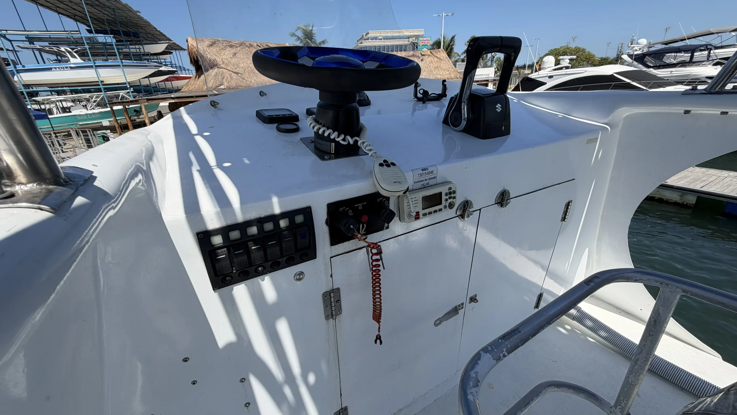 BOTE 42 FT – 2x SUZUKI 250 HP (1994) - Image 6